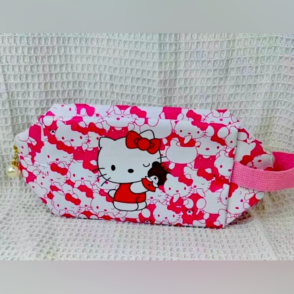 Hello Kitty Pink and White Cosmetic Bag